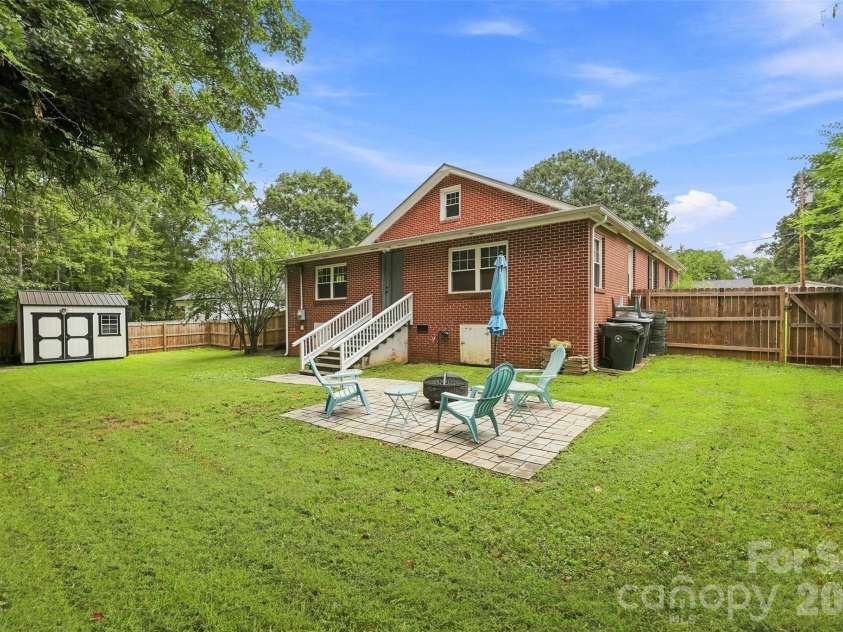 208 Barron Park, York, SC 29745.  MLS# CAR4418344, YatesRealty ID 47120. 