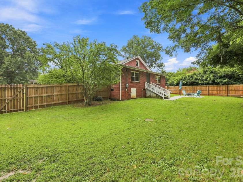 208 Barron Park, York, SC 29745.  MLS# CAR4418344, YatesRealty ID 47120. 