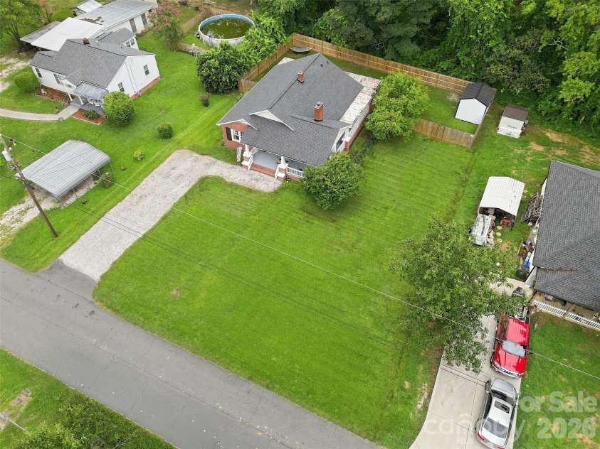 208 Barron Park, York, SC 29745.  MLS# CAR4418344, YatesRealty ID 47120. 