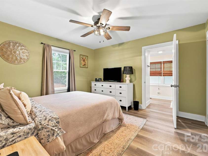 208 Barron Park, York, SC 29745.  MLS# CAR4418344, YatesRealty ID 47120. Primary bedroom with attached full bathroom