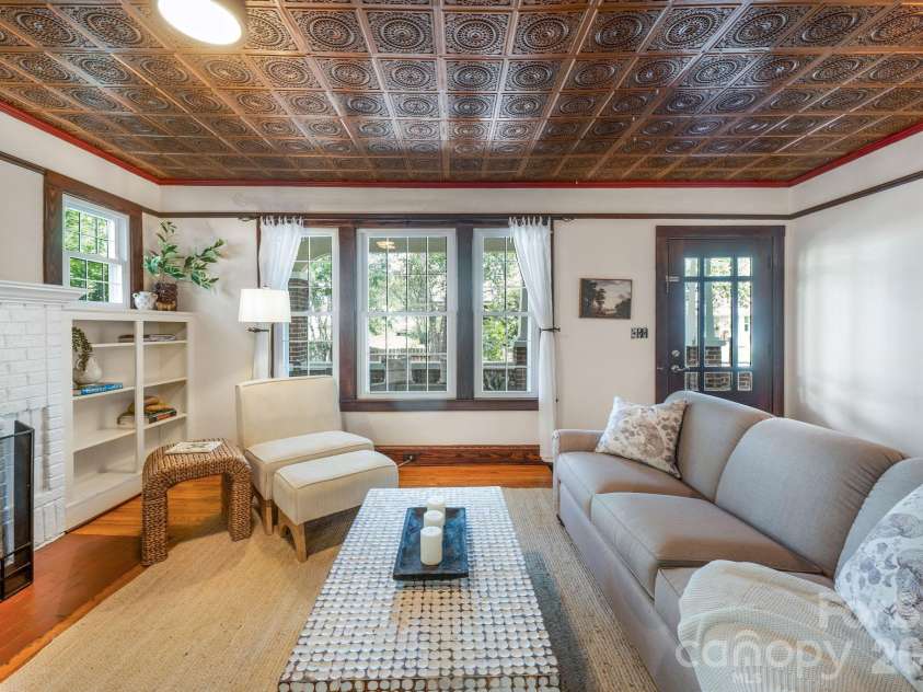 33 Fairfax Avenue, Asheville, NC 28806.  MLS# CAR4401543, YatesRealty ID 47121. 