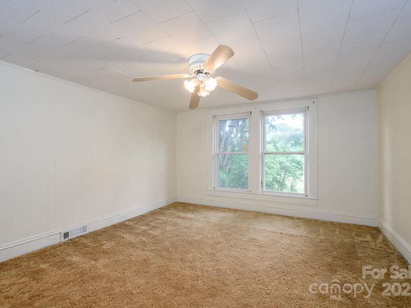 4098 Nc Hwy 127 Highway, Hickory, NC 28602.  MLS# CAR4256823, YatesRealty ID 47123. 