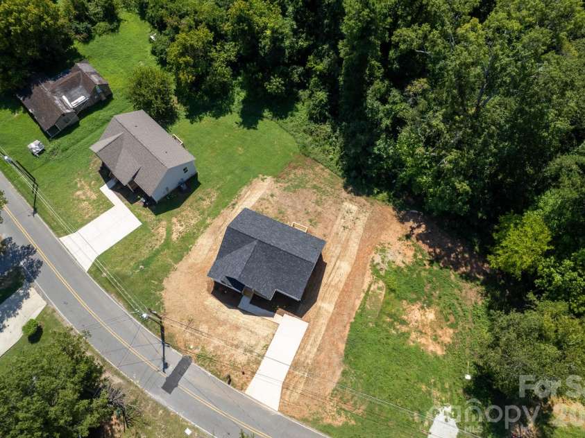 409 Queens Road, Gastonia, NC 28052.  MLS# CAR4418172, YatesRealty ID 47125. 