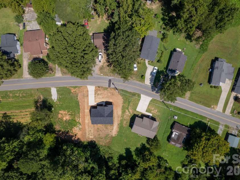 409 Queens Road, Gastonia, NC 28052.  MLS# CAR4418172, YatesRealty ID 47125. 