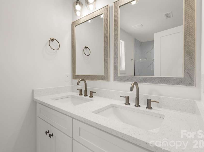409 Queens Road, Gastonia, NC 28052.  MLS# CAR4418172, YatesRealty ID 47125. 