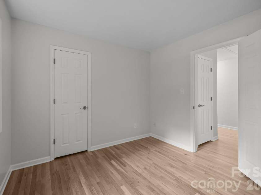 6713 William Harry Court, Charlotte, NC 28211.  MLS# CAR4418714, YatesRealty ID 47126. 
