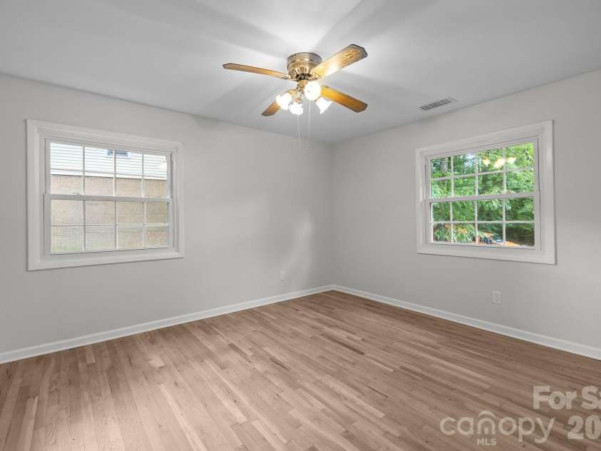 6713 William Harry Court, Charlotte, NC 28211.  MLS# CAR4418714, YatesRealty ID 47126. 