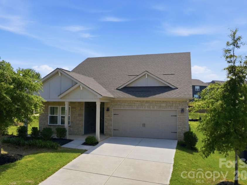4405 Duplin Drive, Charlotte, NC 28214.  MLS# CAR4418715, YatesRealty ID 47128. 