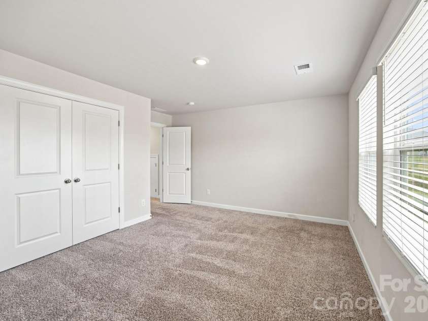 4405 Duplin Drive, Charlotte, NC 28214.  MLS# CAR4418715, YatesRealty ID 47128. 