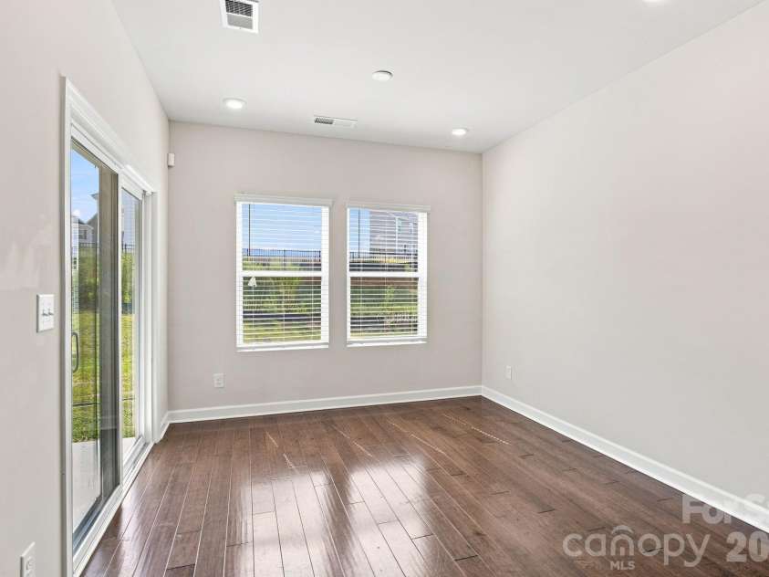 4405 Duplin Drive, Charlotte, NC 28214.  MLS# CAR4418715, YatesRealty ID 47128. Dining area