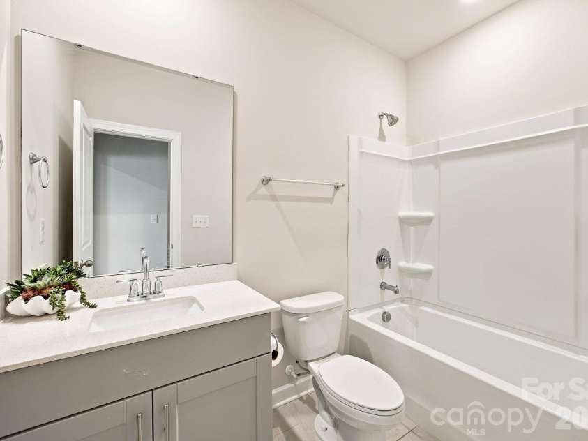4405 Duplin Drive, Charlotte, NC 28214.  MLS# CAR4418715, YatesRealty ID 47128. Full bathroom on main level