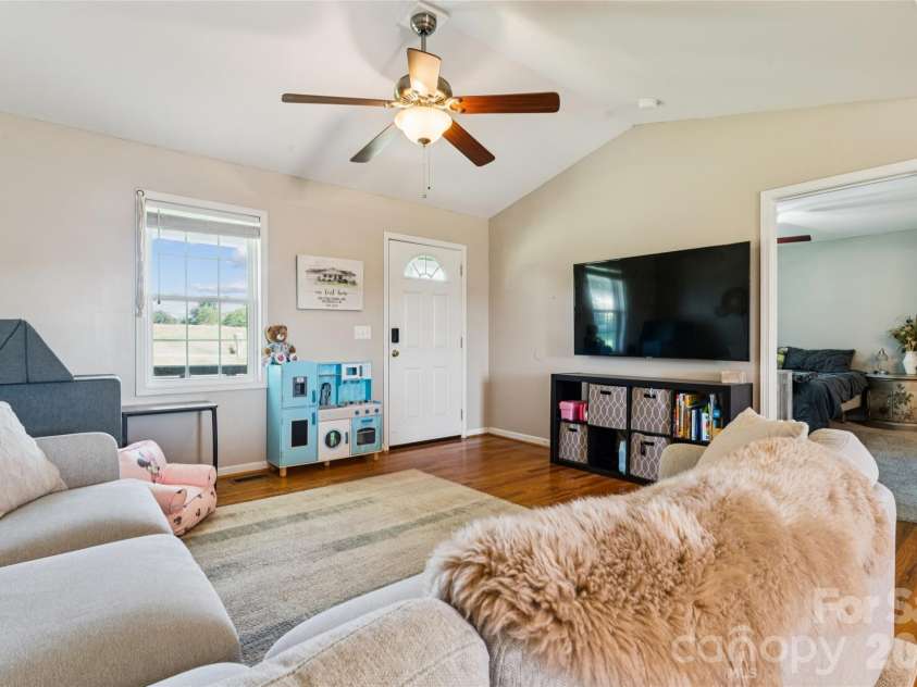 550 Stable Brook Lane, Taylorsville, NC 28681.  MLS# CAR4417552, YatesRealty ID 47129. 