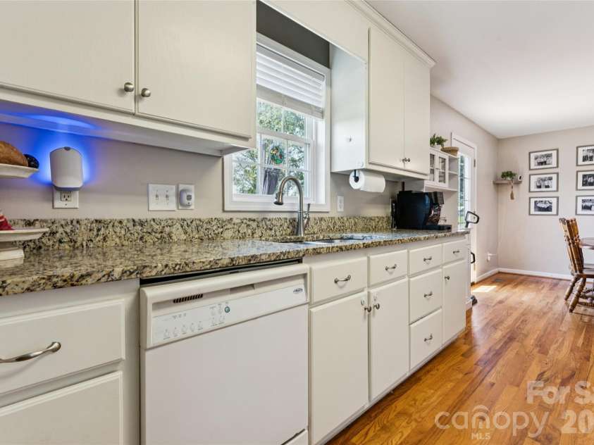 550 Stable Brook Lane, Taylorsville, NC 28681.  MLS# CAR4417552, YatesRealty ID 47129. 