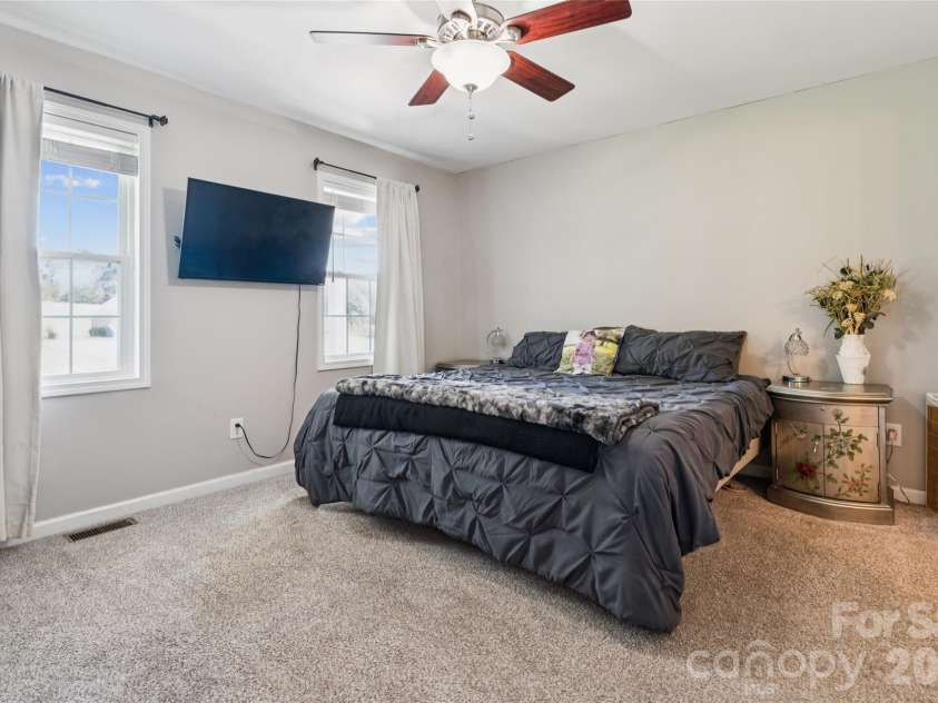 550 Stable Brook Lane, Taylorsville, NC 28681.  MLS# CAR4417552, YatesRealty ID 47129. 