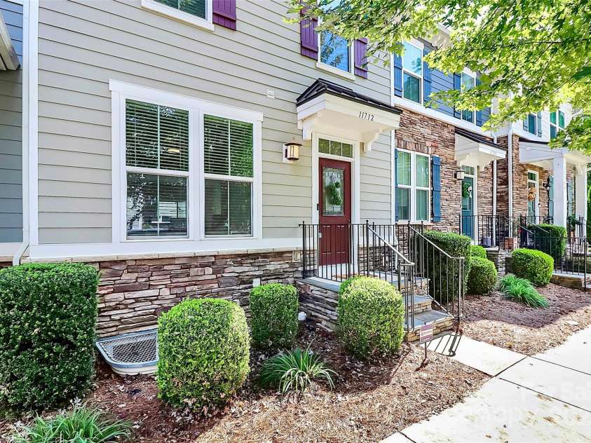 11712 Blessington Road, Huntersville, NC 28078.  MLS# CAR4188896, YatesRealty ID 4713. Front on Blessington Rd