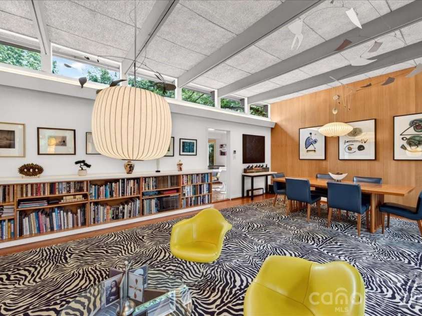 501 Ellsworth Road, Charlotte, NC 28211.  MLS# CAR4418754, YatesRealty ID 47130. 