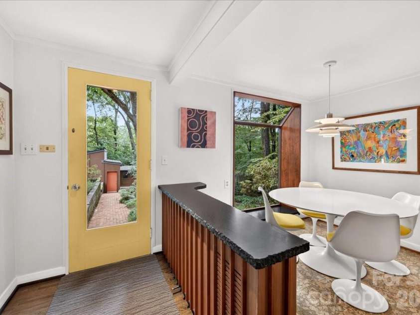 501 Ellsworth Road, Charlotte, NC 28211.  MLS# CAR4418754, YatesRealty ID 47130. 