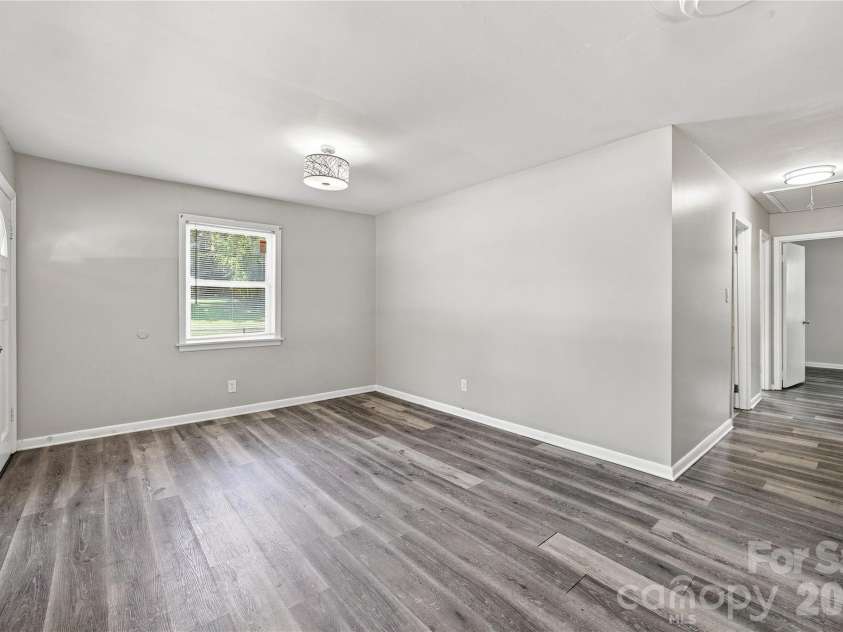 305 Scoggins Street, Rock Hill, SC 29730.  MLS# CAR4418395, YatesRealty ID 47131. 