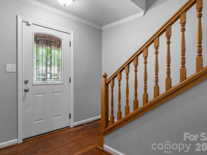 2025 34th Avenue Drive, Hickory, NC 28601.  MLS# CAR4377722, YatesRealty ID 47133. 