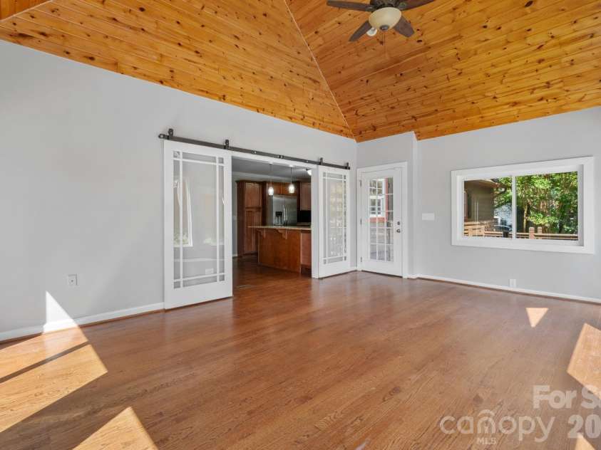 2025 34th Avenue Drive, Hickory, NC 28601.  MLS# CAR4377722, YatesRealty ID 47133. 