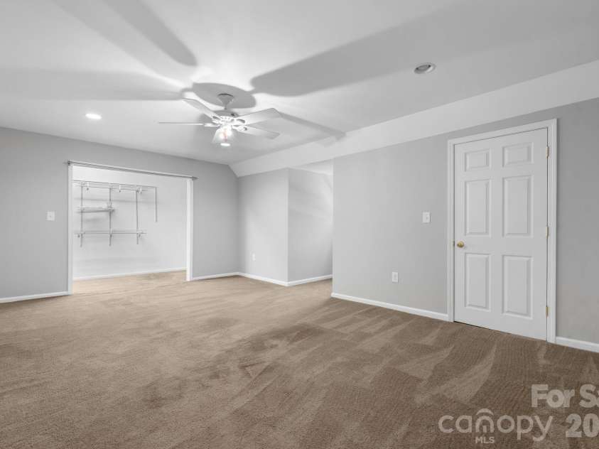 2025 34th Avenue Drive, Hickory, NC 28601.  MLS# CAR4377722, YatesRealty ID 47133. 
