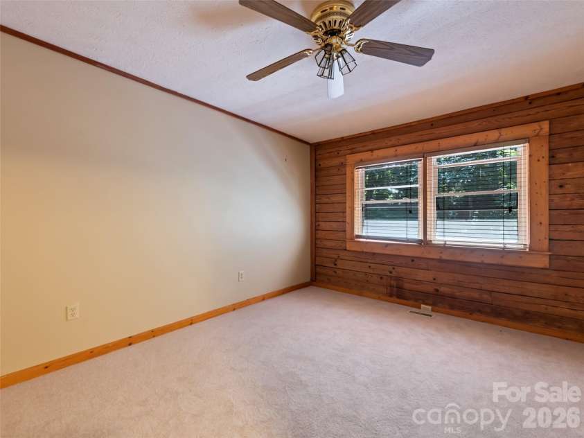 36 Mulberry Lane, Maggie Valley, NC 28751.  MLS# CAR4346269, YatesRealty ID 47136. 
