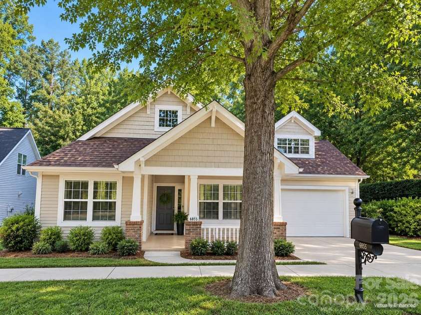 6855 Colonial Garden Drive, Huntersville, NC 28078.  MLS# CAR4359006, YatesRealty ID 47138. 