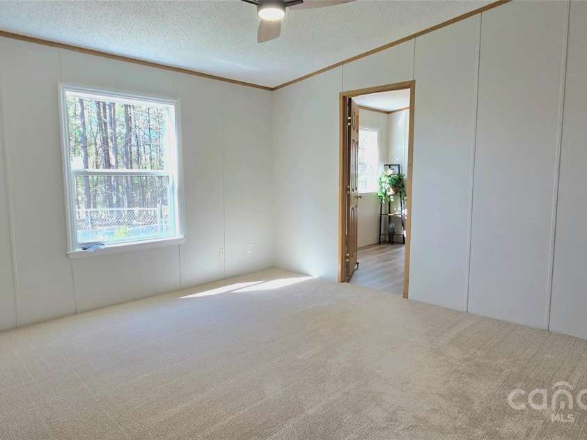816 Osteen Road, York, SC 29745.  MLS# CAR4237517, YatesRealty ID 4714. PRIMARY BEDROOM