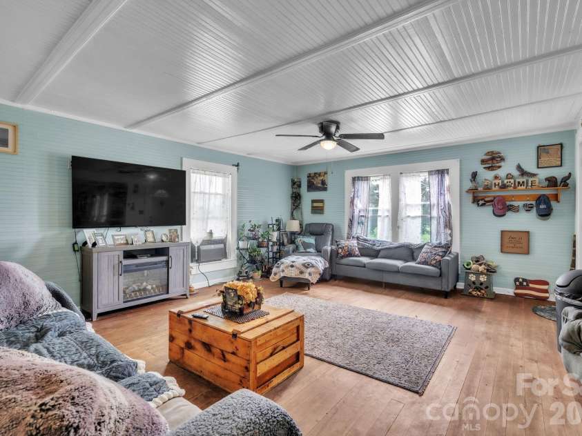 140 Painter Road, Mooresboro, NC 28114.  MLS# CAR4418156, YatesRealty ID 47141. 