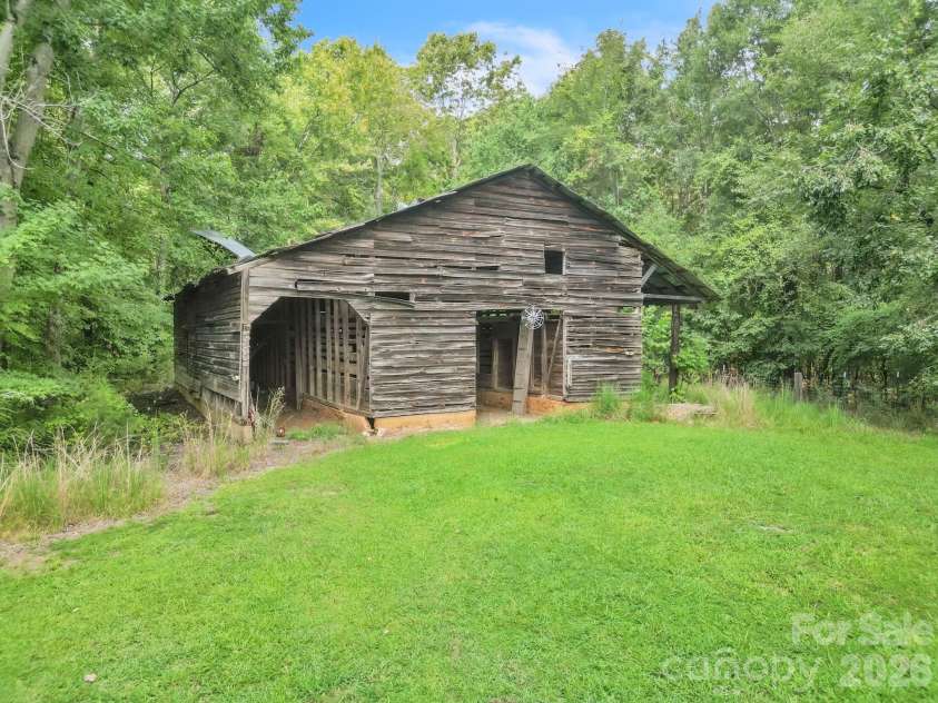 140 Painter Road, Mooresboro, NC 28114.  MLS# CAR4418156, YatesRealty ID 47141. 