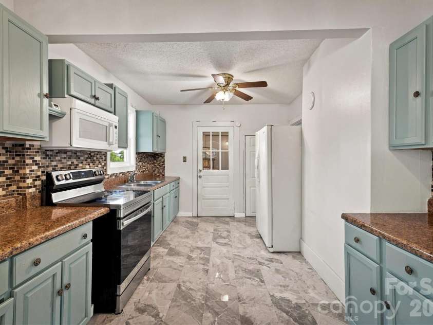 1511 Harper Avenue, Lenoir, NC 28645.  MLS# CAR4410160, YatesRealty ID 47143. 