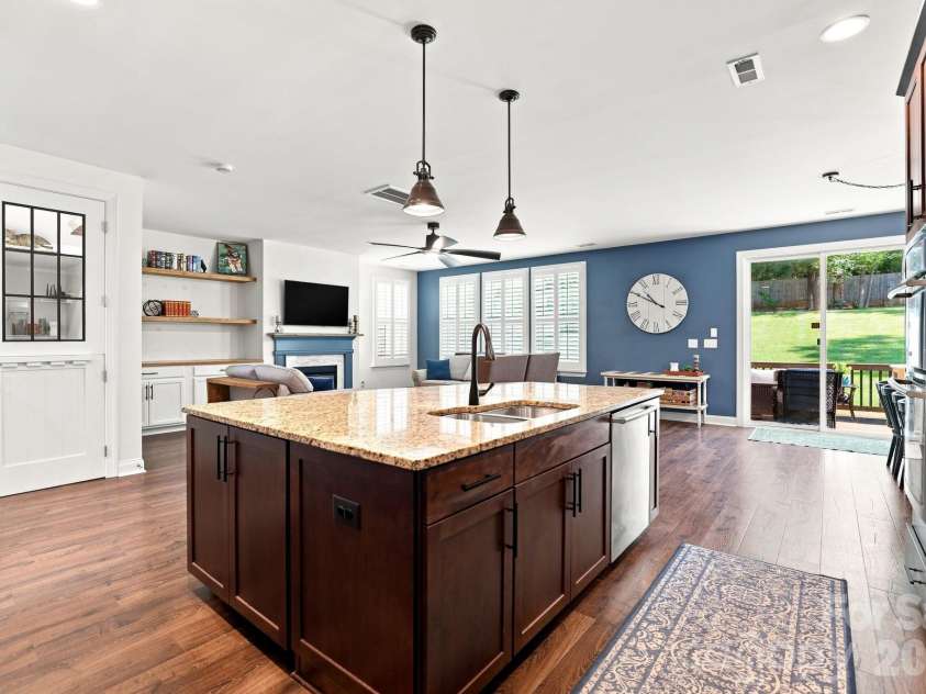 208 South Fork Lane, Belmont, NC 28012.  MLS# CAR4418300, YatesRealty ID 47144. 