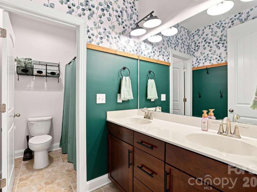 208 South Fork Lane, Belmont, NC 28012.  MLS# CAR4418300, YatesRealty ID 47144. 
