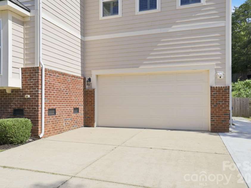 208 South Fork Lane, Belmont, NC 28012.  MLS# CAR4418300, YatesRealty ID 47144. 