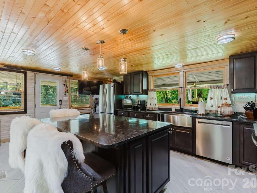 1380 Highway 19a Highway, Whittier, NC 28789.  MLS# CAR4418824, YatesRealty ID 47147. 