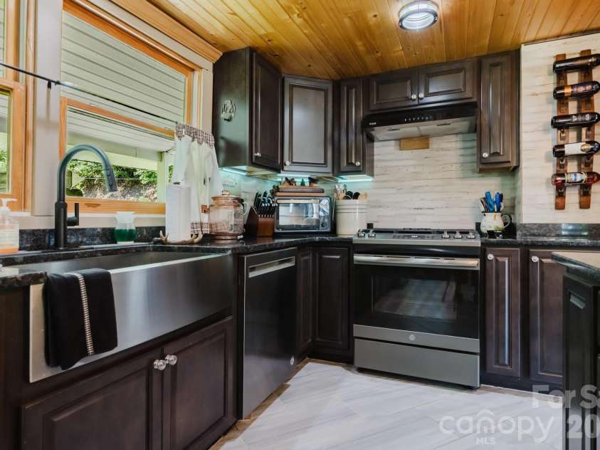 1380 Highway 19a Highway, Whittier, NC 28789.  MLS# CAR4418824, YatesRealty ID 47147. 