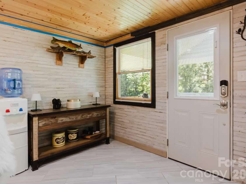 1380 Highway 19a Highway, Whittier, NC 28789.  MLS# CAR4418824, YatesRealty ID 47147. 