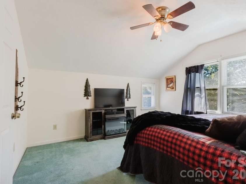 1380 Highway 19a Highway, Whittier, NC 28789.  MLS# CAR4418824, YatesRealty ID 47147. 