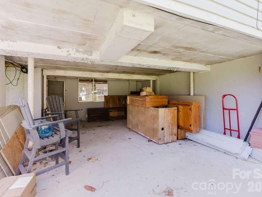 1380 Highway 19a Highway, Whittier, NC 28789.  MLS# CAR4418824, YatesRealty ID 47147. 