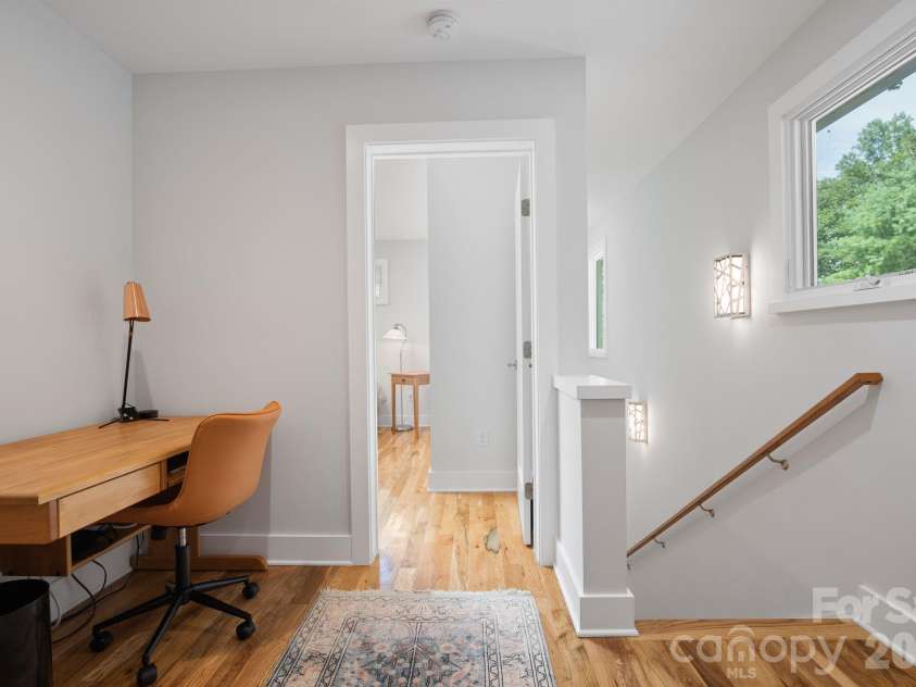 497 Kimberly Avenue, Asheville, NC 28804.  MLS# CAR4418041, YatesRealty ID 47149. 