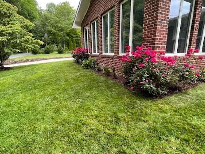 100 Chapel Road, Black Mountain, NC 28711.  MLS# CAR4354755, YatesRealty ID 4715. 