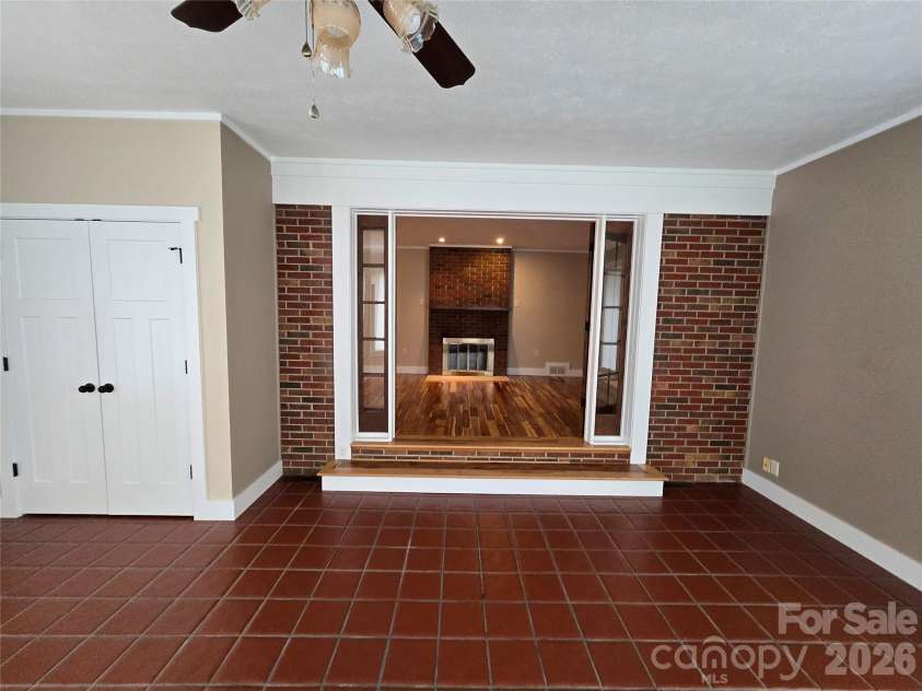 100 Chapel Road, Black Mountain, NC 28711.  MLS# CAR4354755, YatesRealty ID 4715. 