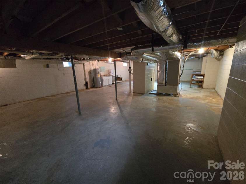 100 Chapel Road, Black Mountain, NC 28711.  MLS# CAR4354755, YatesRealty ID 4715. 
