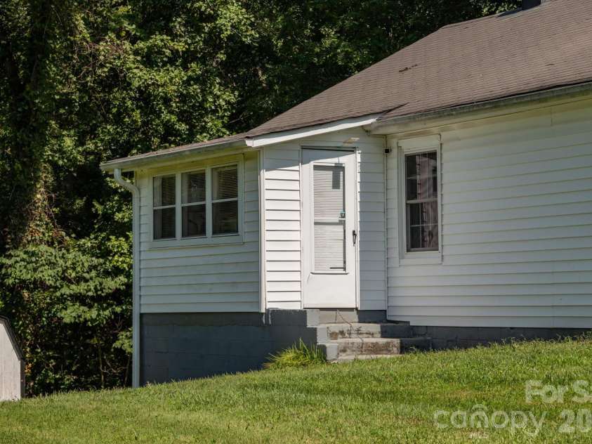 220 Collins Road, Elkin, NC 28621.  MLS# CAR4418851, YatesRealty ID 47151. 