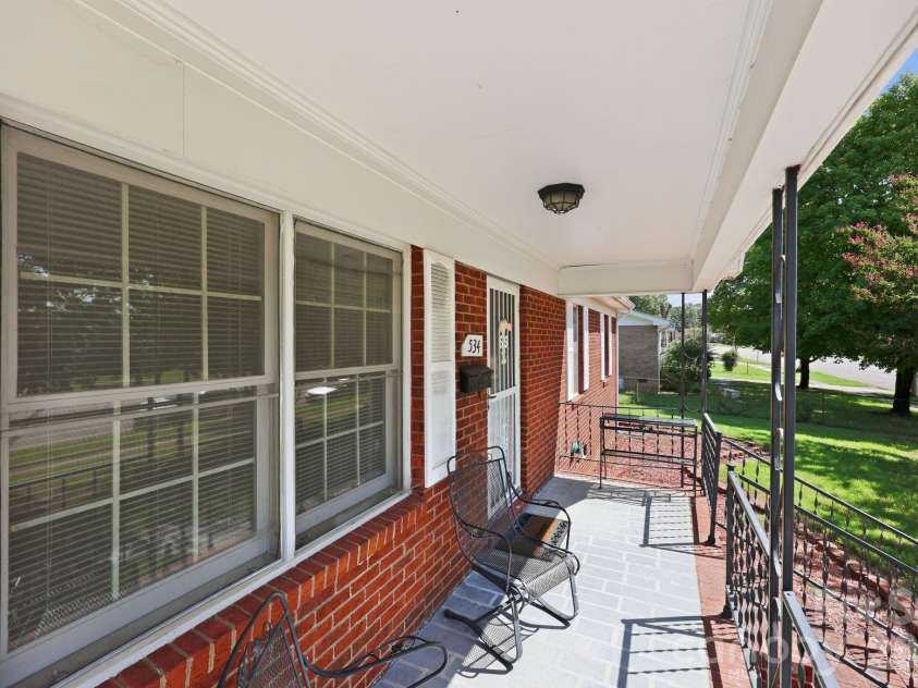 534 Martin Luther King Jr Avenue, Salisbury, NC 28144.  MLS# CAR4418466, YatesRealty ID 47152. 