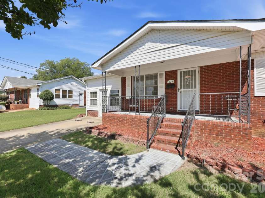 534 Martin Luther King Jr Avenue, Salisbury, NC 28144.  MLS# CAR4418466, YatesRealty ID 47152. 
