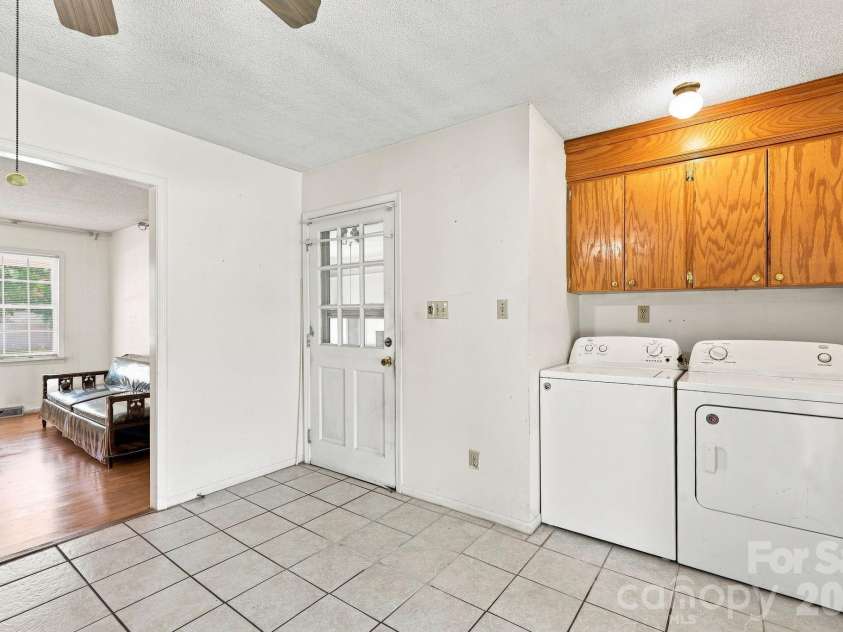 534 Martin Luther King Jr Avenue, Salisbury, NC 28144.  MLS# CAR4418466, YatesRealty ID 47152. 