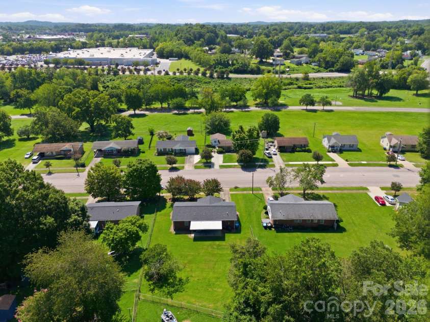 534 Martin Luther King Jr Avenue, Salisbury, NC 28144.  MLS# CAR4418466, YatesRealty ID 47152. 