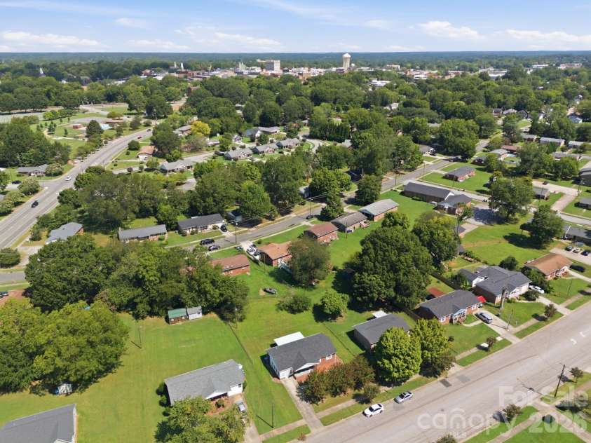 534 Martin Luther King Jr Avenue, Salisbury, NC 28144.  MLS# CAR4418466, YatesRealty ID 47152. 