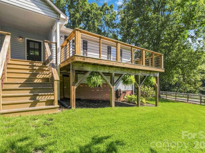 11932 Everidge Place, Charlotte, NC 28227.  MLS# CAR4418850, YatesRealty ID 47154. 